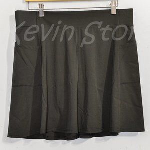 NWT 32 Degrees ladies Flowy lightweight skorts Black